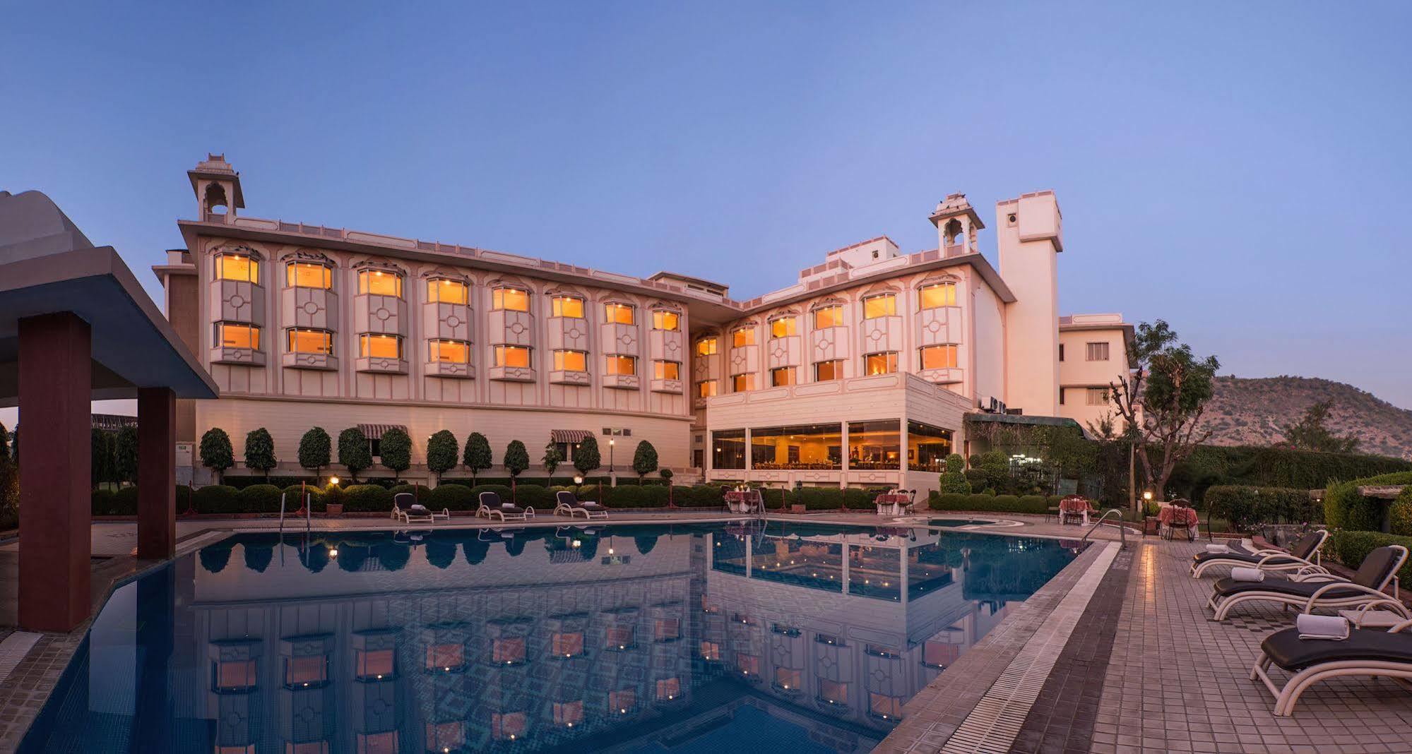 Kk Royal Hotel & Convention Centre Jaipur Dış mekan fotoğraf